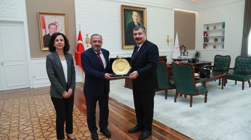 Rekt&ouml;r  &Ccedil;ufalı, Sağlık Bakanı&rsquo;nı ziyaret etti