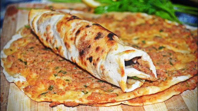 Ev Yapımı Lahmacunu