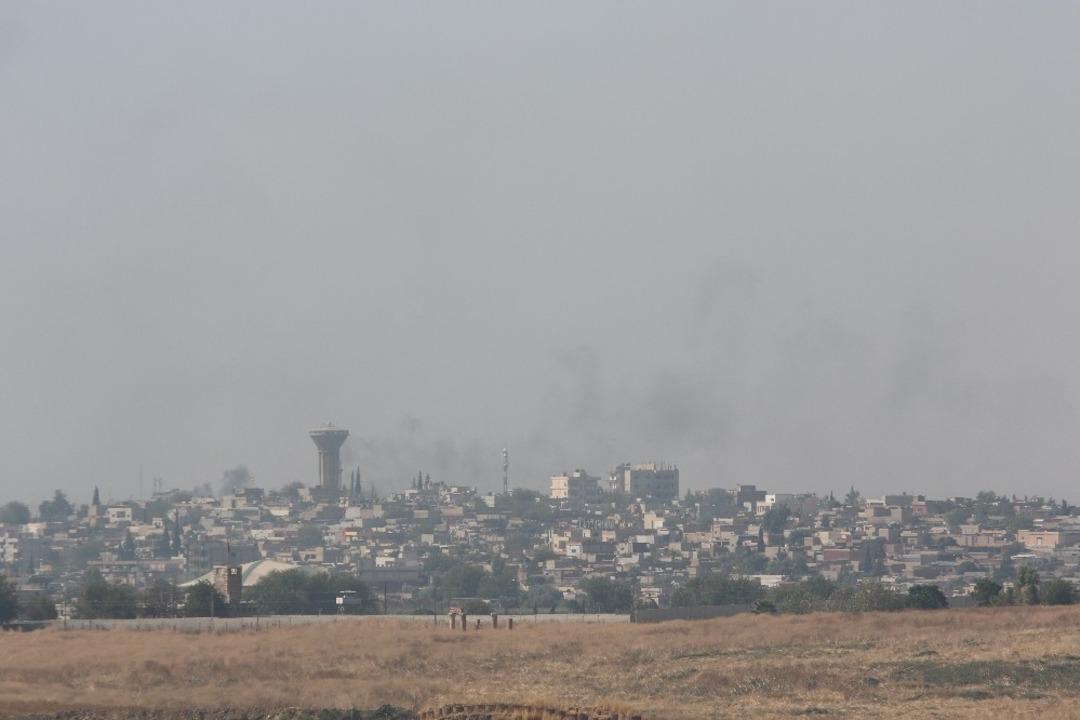 Kamışlı&rsquo;da dumanlar y&uuml;kseliyor