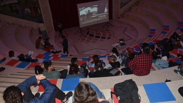 Sinema Kulübü’nden amfide film gösterimleri