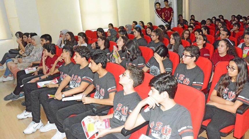 &Ouml;ğrencilere sigara ve obezitenin zararları anlatıldı