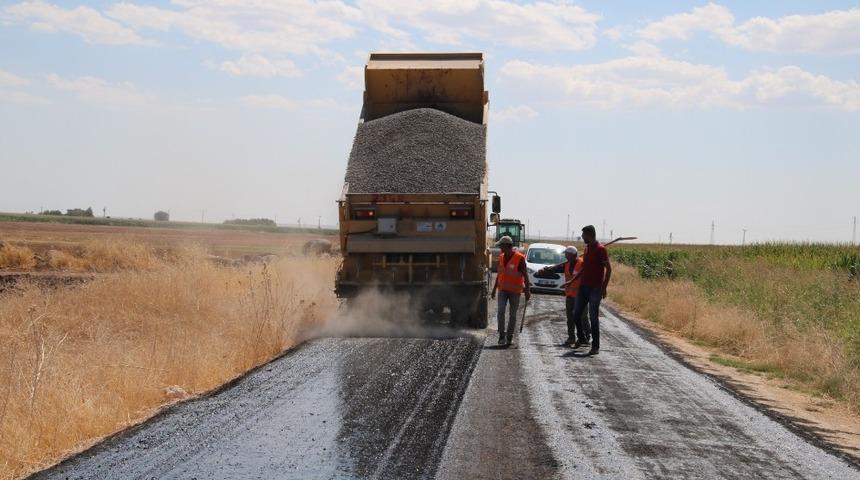 Büyükşehir kırsalda yol çalışmalarını sürdürüyor