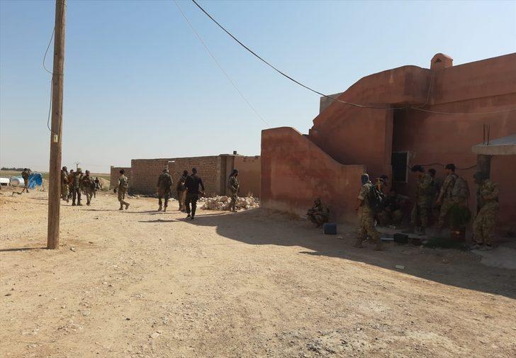 Tel Abyad'da YPG/PKK'lılar silahlarını bırakarak kaçtı G2