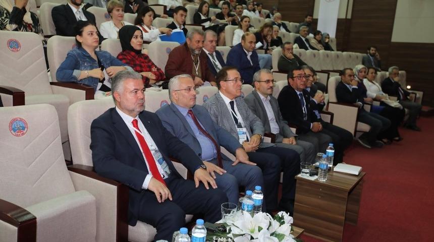 Tokat&rsquo;ta, T&uuml;rk-İslam sanatlarında epigrafik &ccedil;alışmalar sempozyumu