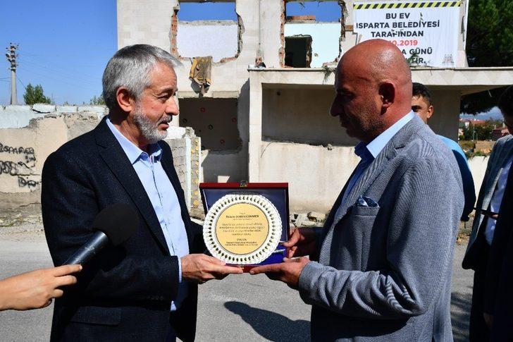 SDÜ-Adliye  Bulvarı’nın önündeki tüm engeller ortadan kalktı G3