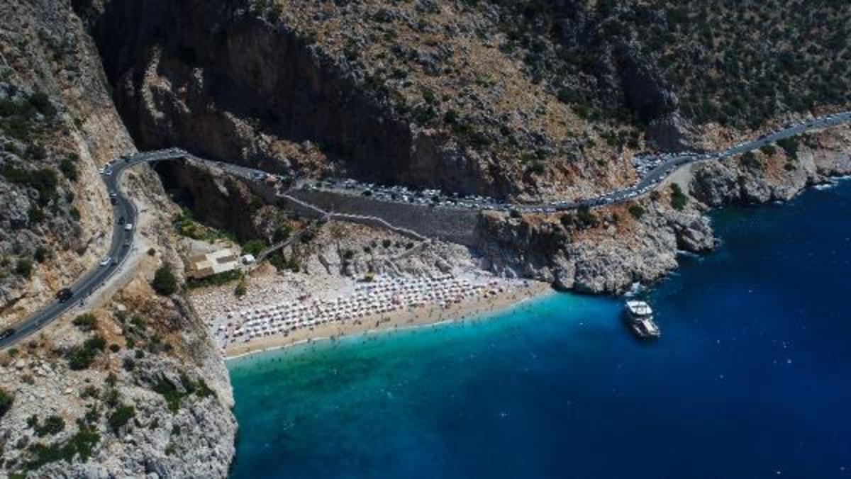 Kaputaş Plajı'ndan ge&ccedil;ecek yol ile ilgili karar verildi