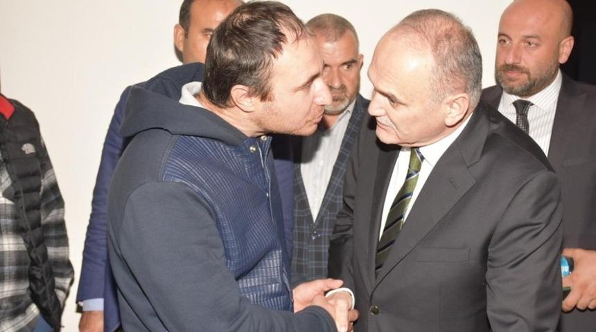 Başkan &Ouml;zl&uuml; &Ccedil;akırlar ve Beyciler&rsquo;de vatandaşı dinledi