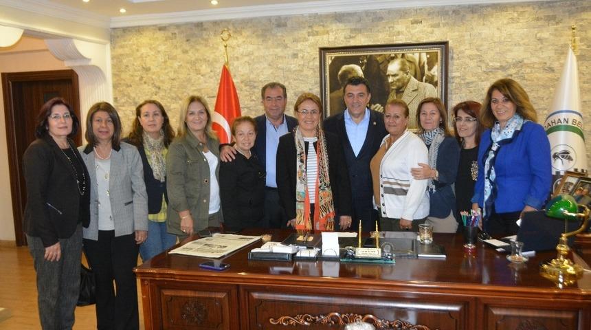 Başkan Demir CHP kadın kolları başkanını ağırladı