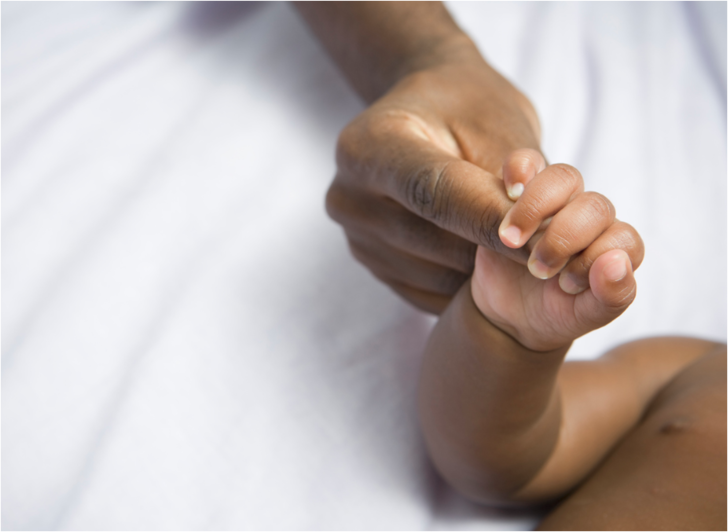  Afrika ve Asyalı kadınlar doğum sırasında şiddet g&ouml;r&uuml;yor