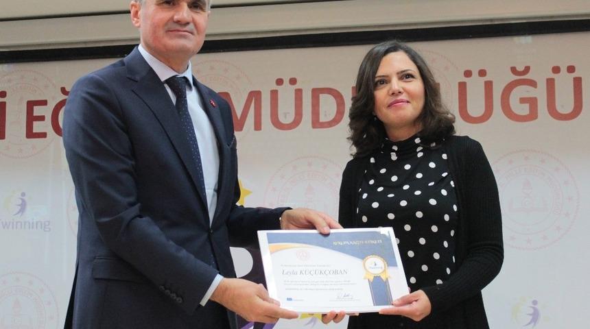 Ankara İl Milli Eğitim M&uuml;d&uuml;r&uuml; Akpınar: &ldquo;eTwinning faaliyeti, ilimizdeki &ouml;ğretmenlerin &uuml;st&uuml;n gayret ve yoğun ilgisi ile s&uuml;rmektedir&rdquo;