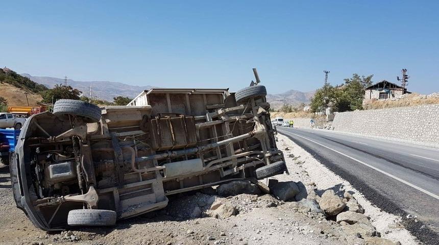 Hekimhan&rsquo;da kaza: 2 yaralı