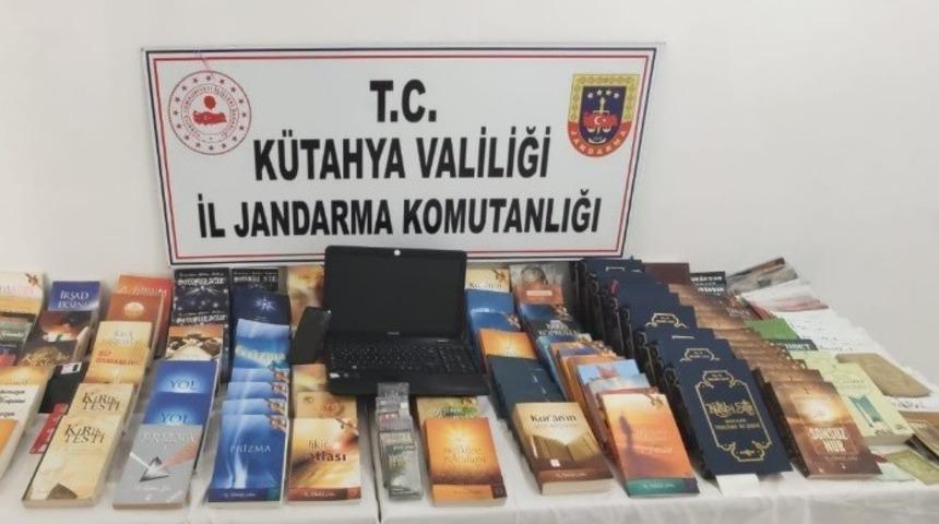 Yasaklı yayınlar ele ge&ccedil;irildi