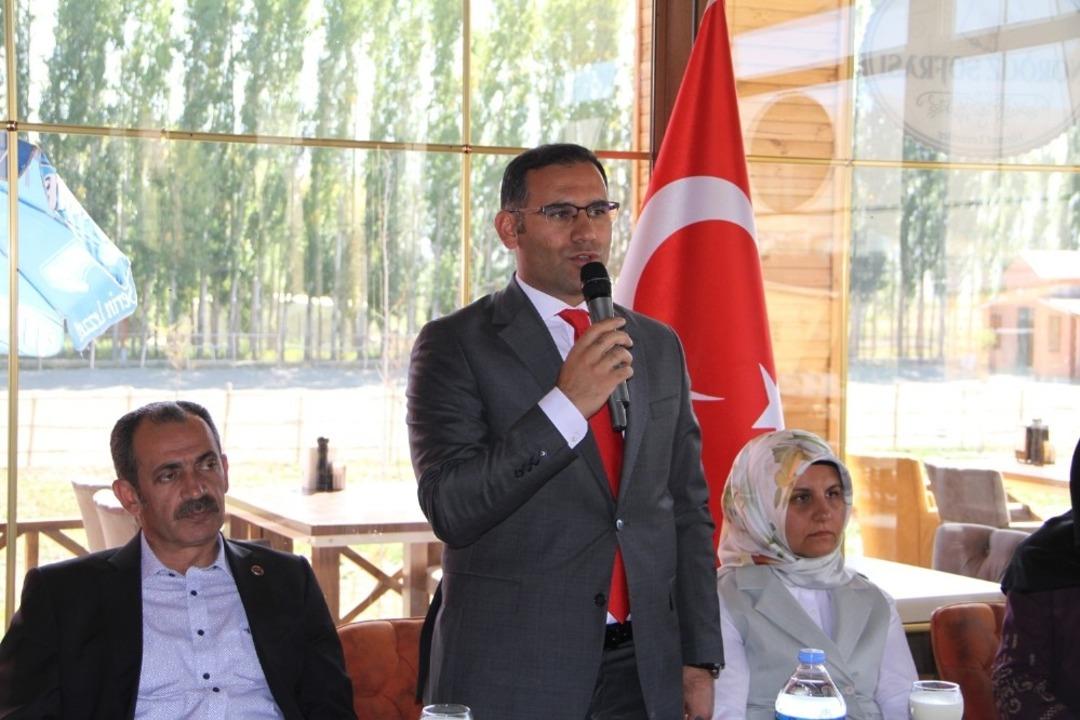 G&uuml;rpınar&rsquo;da şehit aileleri ve gaziler onuruna yemek