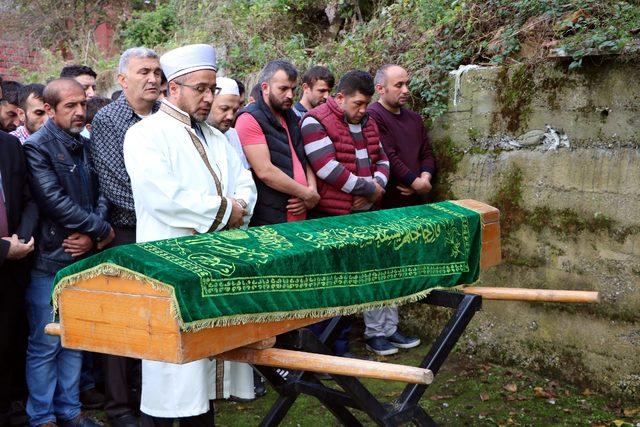 Göçükte ölen madenci toprağa verildi