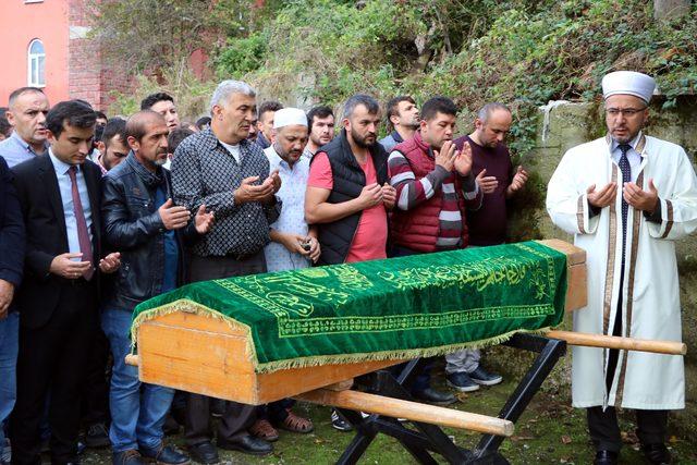 Göçükte ölen madenci toprağa verildi