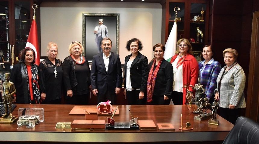 Başkan Ata&ccedil; Trabzon Yaşam Kadın Derneğiyle bir araya geldi