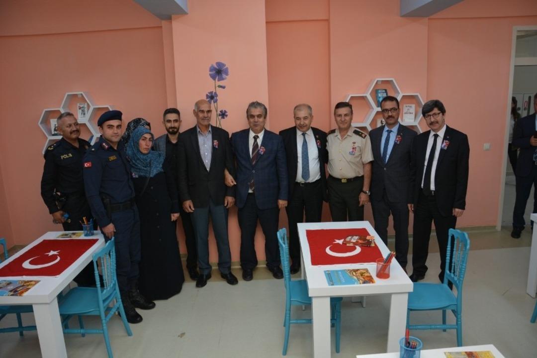 Şehit İbrahim Tanrıverdi&rsquo;nin ismi k&uuml;t&uuml;phanede yaşayacak