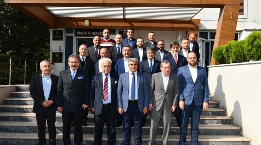 Vali Gürel, iş adamları ile bir araya geldi