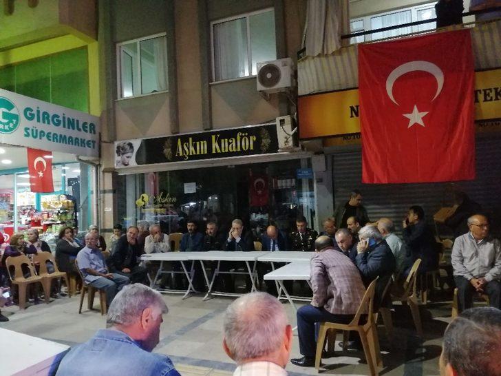 Şanlıurfa'nın Akçakale ilçesinde şehit olan Cihan Güneş'in baba evine ateş düştü G2