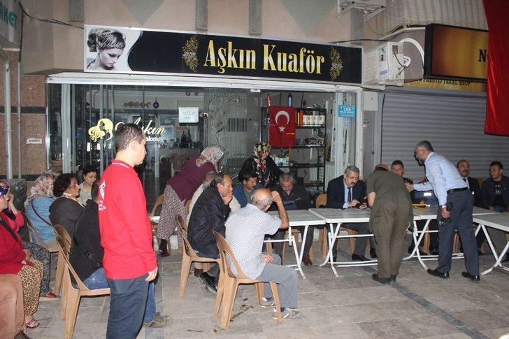 Şanlıurfa'nın Akçakale ilçesinde şehit olan Cihan Güneş'in baba evine ateş düştü G5