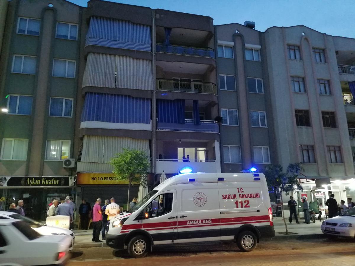 Şanlıurfa'nın Ak&ccedil;akale il&ccedil;esinde şehit olan Cihan G&uuml;neş'in baba evine ateş d&uuml;şt&uuml;