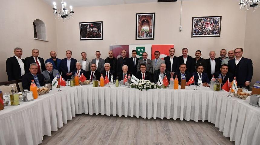 D&uuml;ndar: "Bursa, T&uuml;rkiye ekonomisine ciddi katkı sağlıyor"