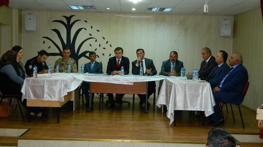 Kaymakam Mete, muhtarları uyardı