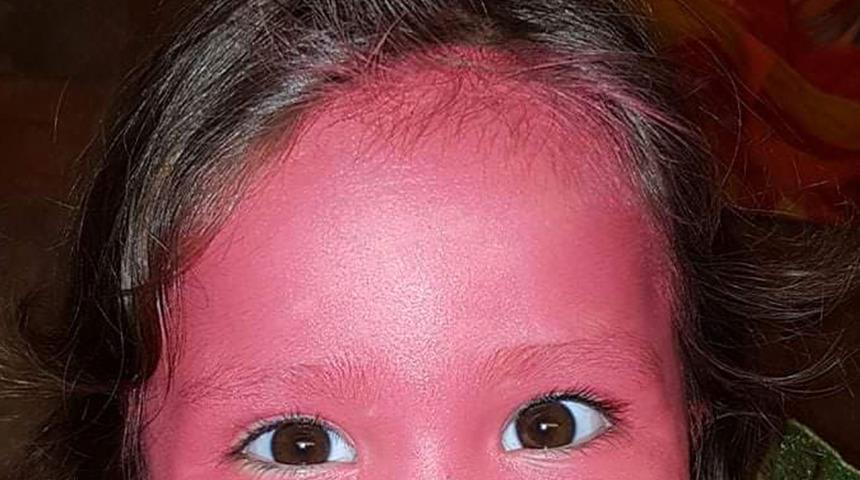 Onları bir dakika yalnız bırakamazsınız!  Annesi 10 dakika yalnız bıraktı 'sanat eseri' ile karşılaştı