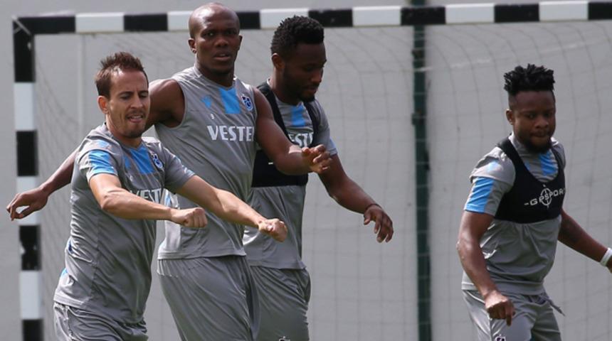 Ogenyi Onazi gün sayıyor