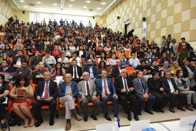 MAKÜ’de ‘Ermenistan’ın İşgal Politikası Bölgesel ve Uluslararası Güvenlik Problemleri’ konulu panel 3