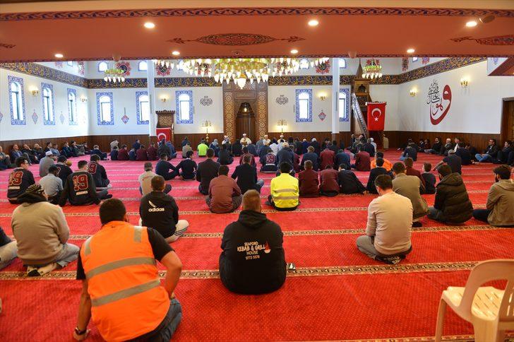 Avustralya'da Mehmetçik için dua edildi G3