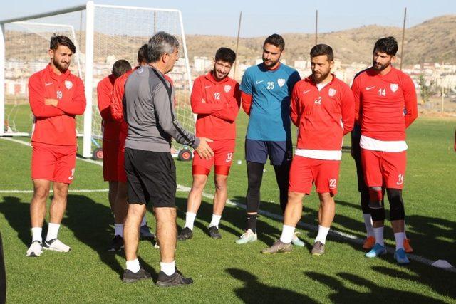 Nevşehir Belediyespor’da moraller yerinde