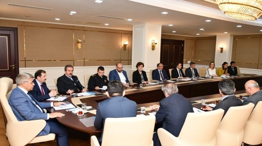 İl Mahalli &Ccedil;evre Kurulu Toplantısı Vali G&uuml;rel Başkanlığında ger&ccedil;ekleştirildi.