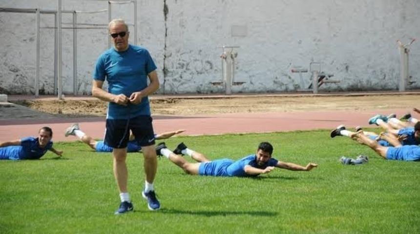 Teknik Direkt&ouml;r S&ouml;yleyici: "Bu takım şampiyon olacak"