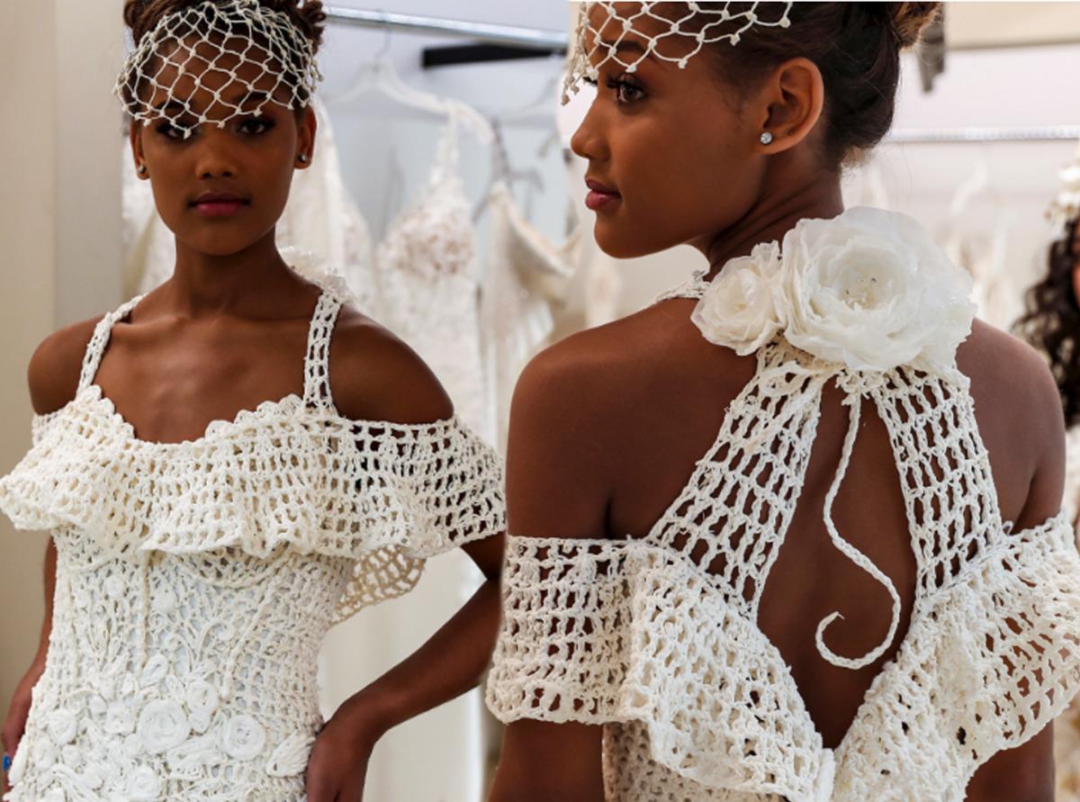 Şaşkına &ccedil;eviren yarışma! Yıllardır tuvalet kağıdından en g&uuml;zel gelinliği yapmak i&ccedil;in yarışıyorlar