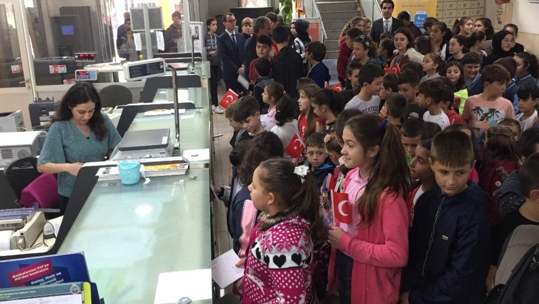 Keşanlı &ouml;ğrenciler Barış Pınarı Harekatı&rsquo;nda g&ouml;rev yapan askerlere moral i&ccedil;in mektup yolladı