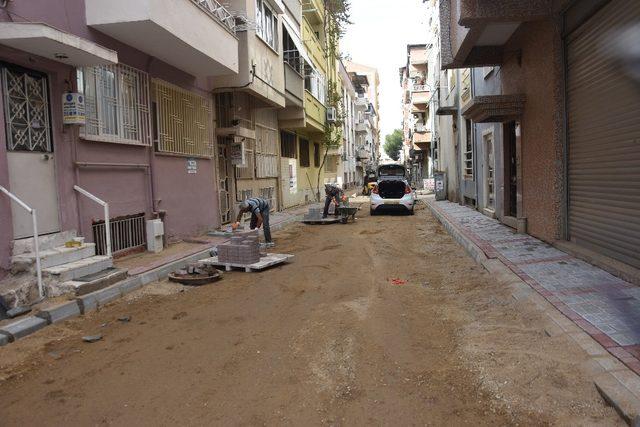 Başkan &Ouml;zcan, Nazilli&rsquo;de yol yenileme &ccedil;alışmalarını inceledi 3