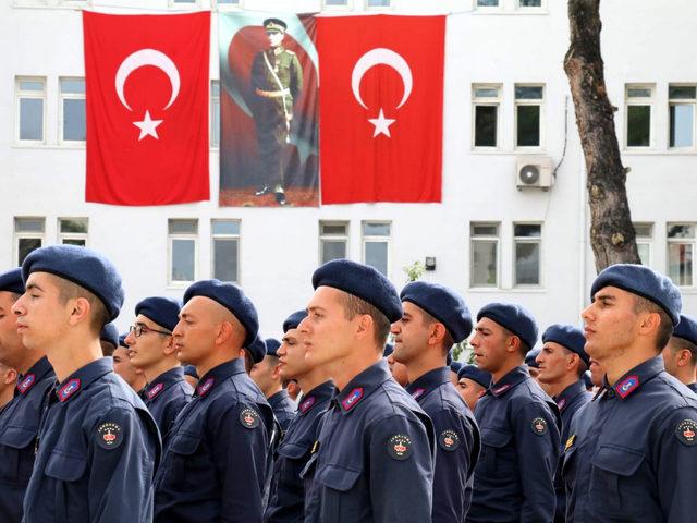 Burdur'da jandarma erleri yemin etti