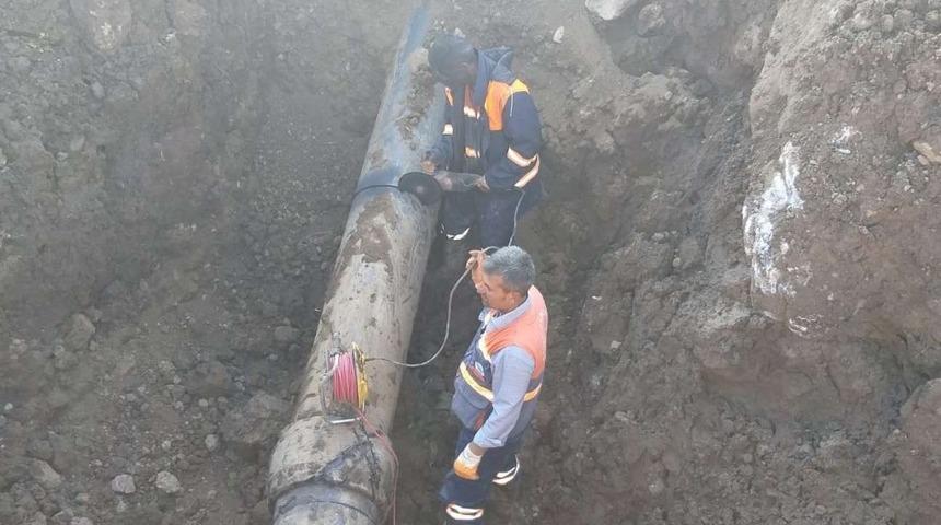Hakkari&rsquo;deki 3 mahallenin i&ccedil;me suyu hattı arızalandı