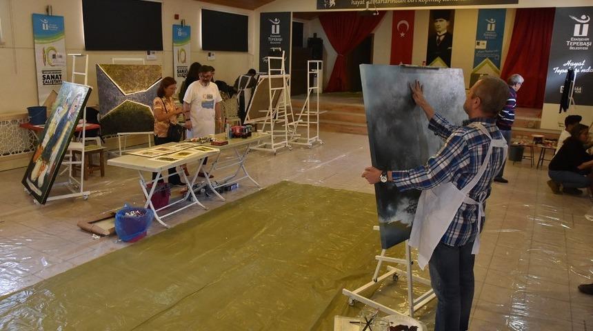 Usta eller Uluslararası Sanat &Ccedil;alıştayı&rsquo;ndan &ccedil;ok memnun