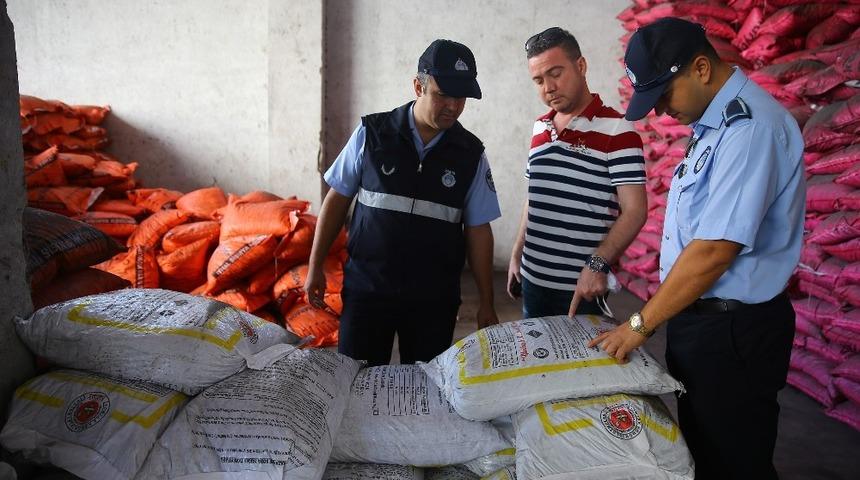 B&uuml;y&uuml;kşehir belediyesinden k&ouml;m&uuml;r satıcılarına y&ouml;nelik denetim