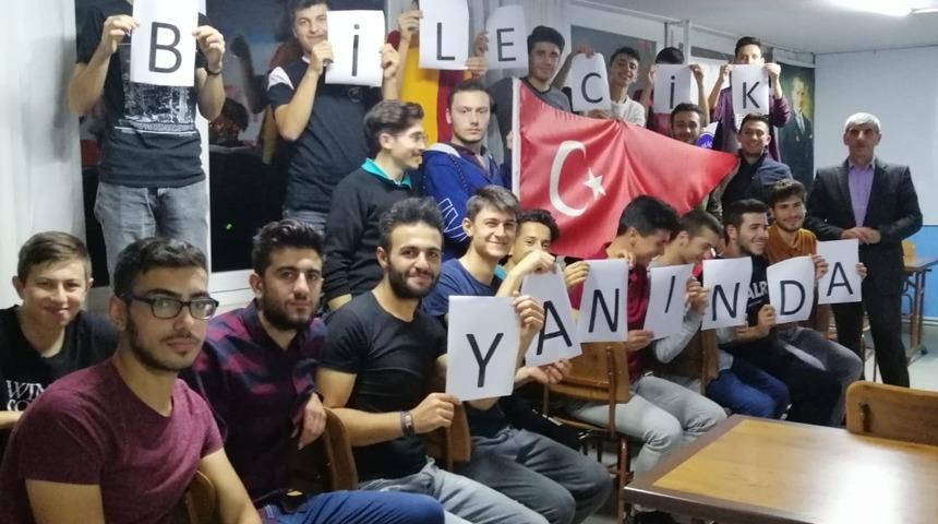 KYK &ouml;ğrencilerinden &lsquo;Barış Pınarı Harekatı&rsquo;na&rsquo; tam destek