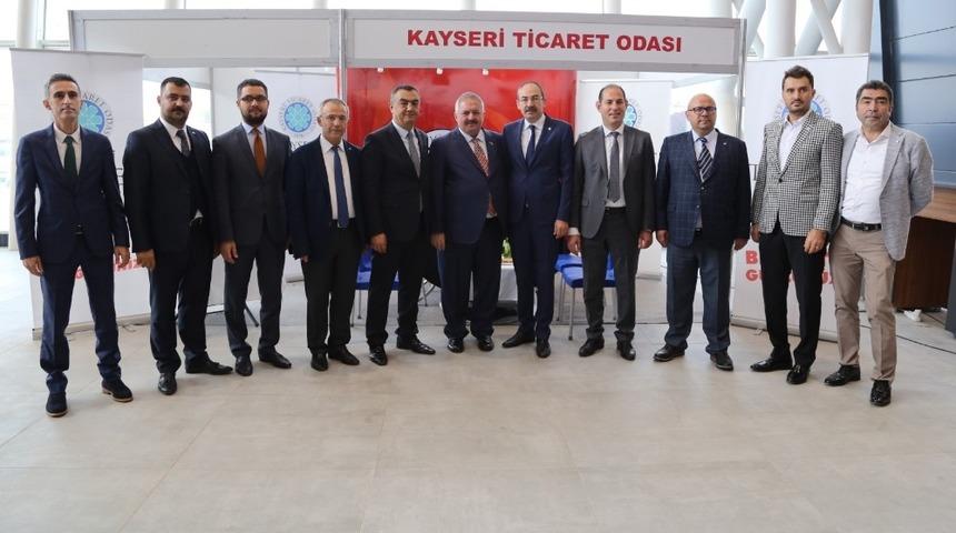 Başkan G&uuml;lsoy ve B&uuml;y&uuml;ksimit&ccedil;i&rsquo;den Mobilya Fuarı&rsquo;na ziyaret