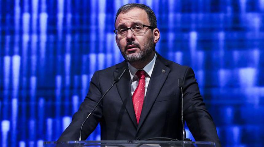 Bakan Kasapoğlu, E-Spor Zirvesi'ne katıldı