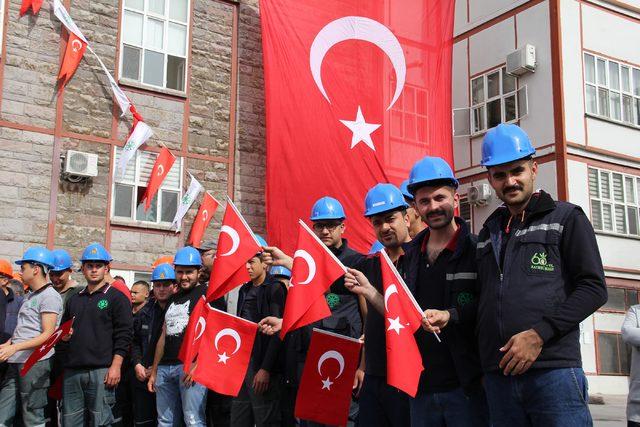 Kayseri'de fabrika çalışanlarından Mehmetçik için Fetih suresi