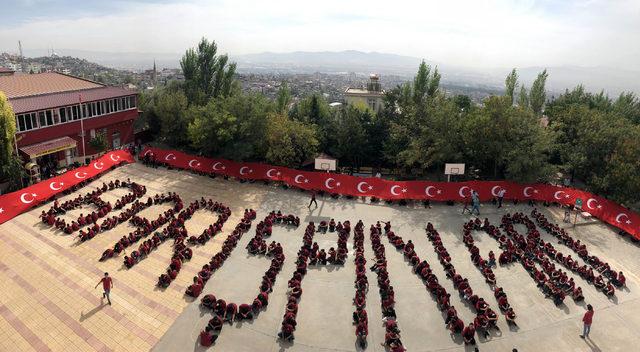 Lise öğrencilerinden 'Barış Pınarı' koreografisi