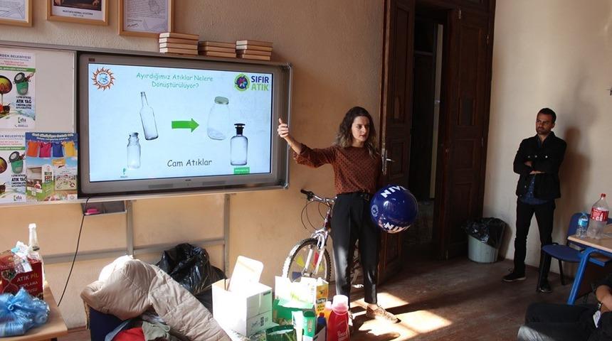 &Ouml;ğrencilere &lsquo;Geri D&ouml;n&uuml;ş&uuml;m&rsquo; eğitimi verildi