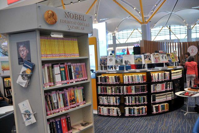 Bakan Ersoy İstanbul Havalimanı kütüphanesini açtı