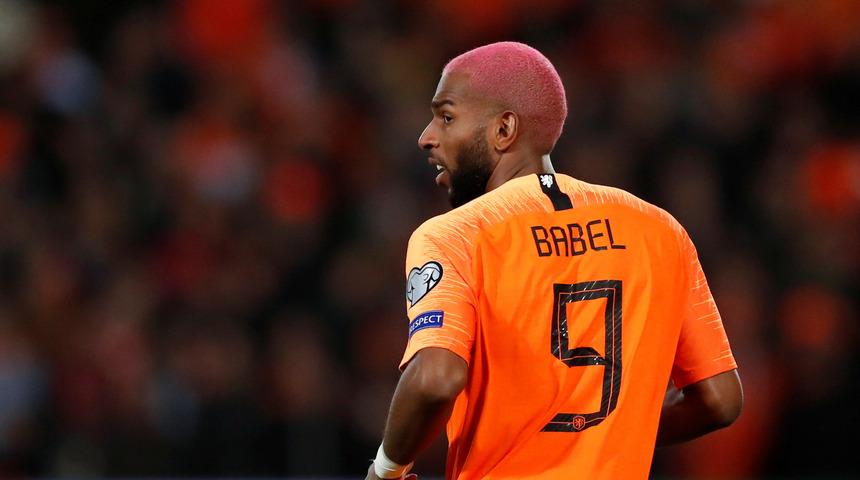 Babel'e olay cevap! '&Ccedil;eneni kapat, B sınıfı...'