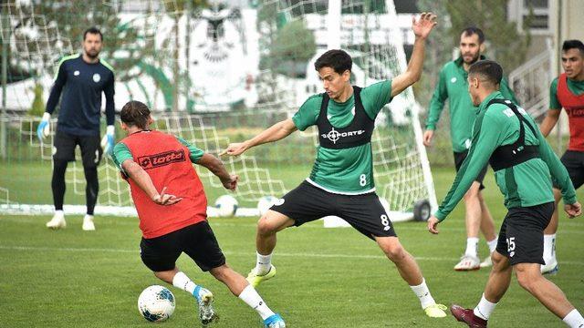 Konyaspor, Eskişehirspor maçı öncesi hazırlıklarını sürdürdü